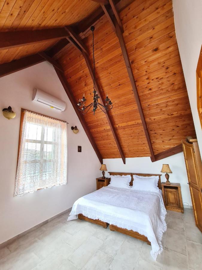 Agas Vendeghaz Hotell Csopak Exteriör bild