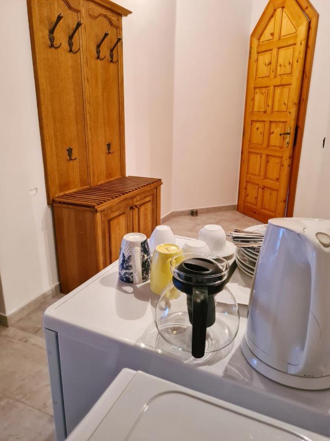 Agas Vendeghaz Hotell Csopak Exteriör bild
