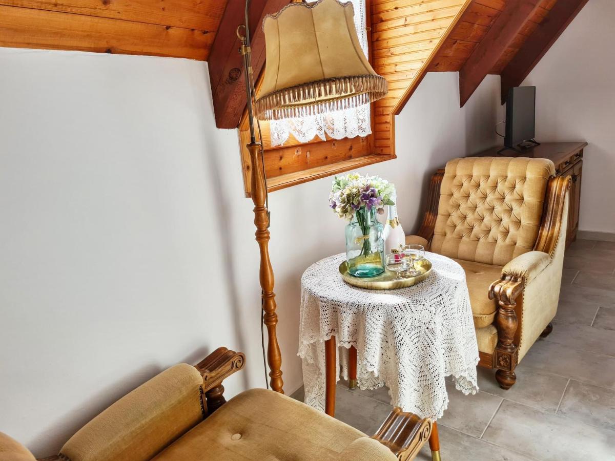 Agas Vendeghaz Hotell Csopak Exteriör bild