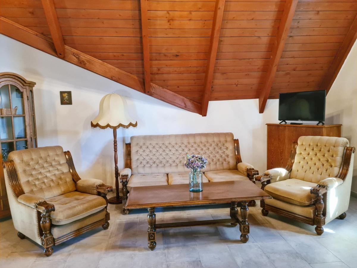 Agas Vendeghaz Hotell Csopak Exteriör bild