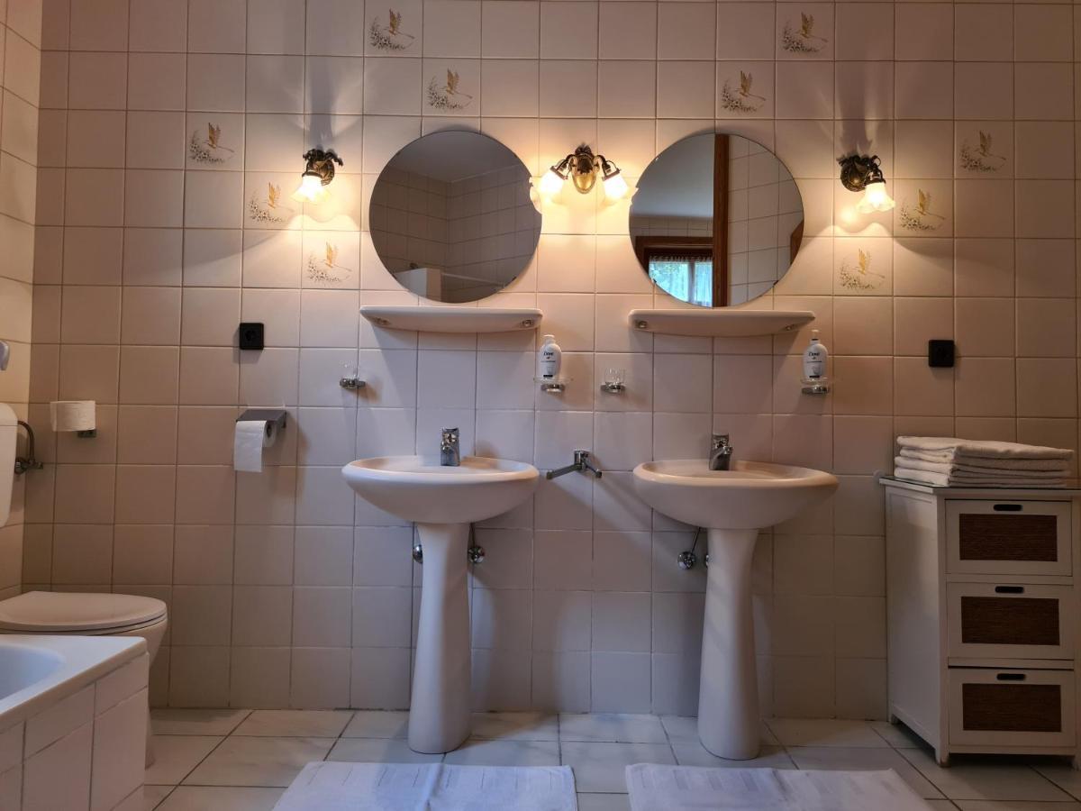 Agas Vendeghaz Hotell Csopak Exteriör bild